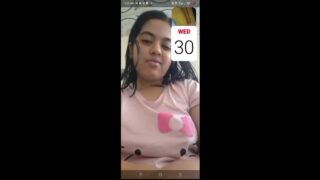 Cute Gf Showing Boobs