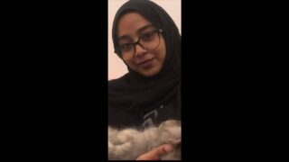 Sexy Horny Hijabi Wife