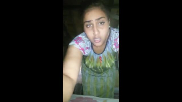 Village Chubby Girlfriend Lifting Nighty And Showing Hot Figure