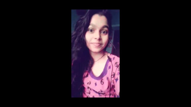 HORNY DESI BABE SHOWING HER JUICY BOOB ON CALL WITH BOYFRIEND boobs sex video