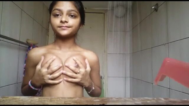 Cute Slim Gf Showing slim sex video