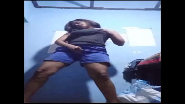 Horny bhabhi fingering two parts fingering sex video