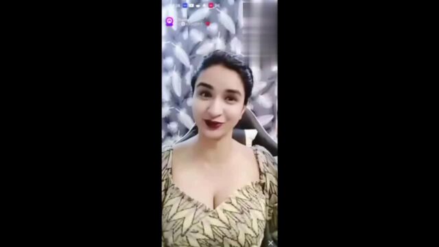 Sexy Moonlight Huge Jugs Show on Chamet Live live sex video