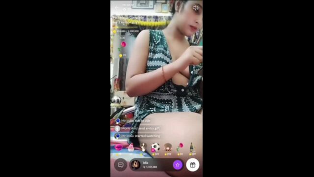 Hot Girl Alia Live Group Show Full Nude live sex video