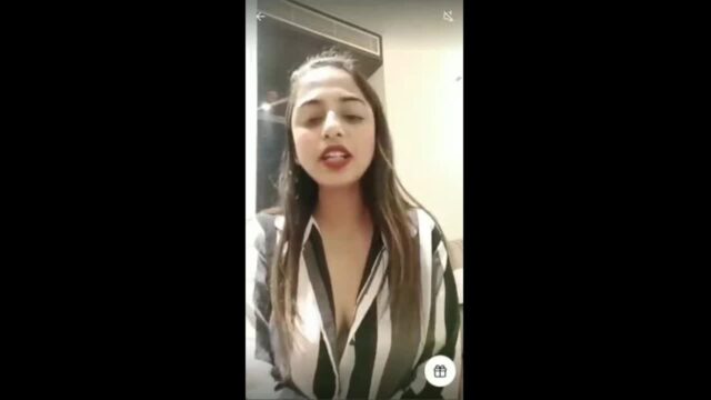 Beautiful Boom Aaru Seductive in Panties on Group Live