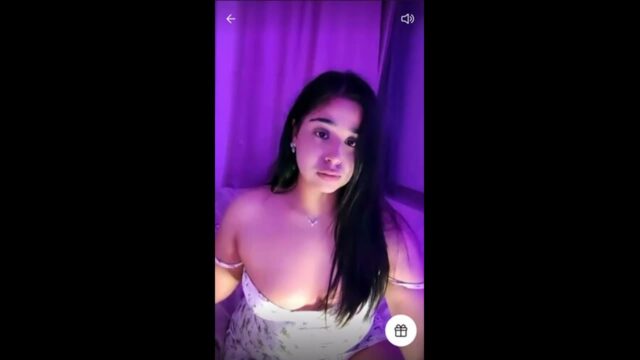 Chubby Diya Boobs and Ass Show on Live Tango live sex video