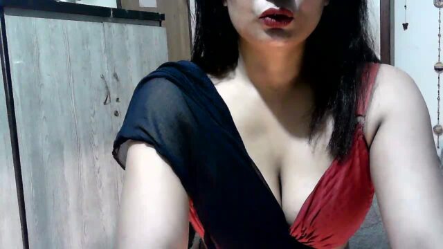 Hot bengali girl show her hot cleavage bengali sex video