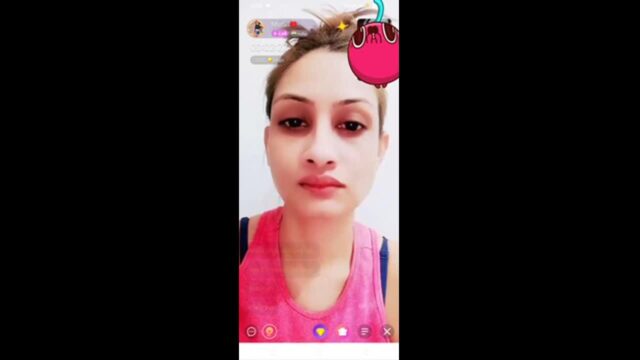 Cute Girl Muffin Show Nude on Chamet Live live sex video