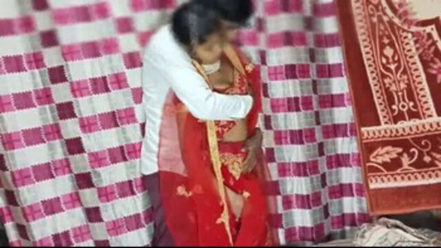 Newly Married Young Cpl Fucked at Daytime