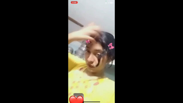 Girlfriend tight pussy showing on video call to boyfriend tight sex video