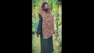 Hijab dehati girl showing ass and village sex fun