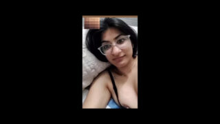 Hot teen removed bra in vc