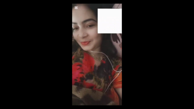 Nishi bengali girl hot seduce with her big tits 2clips merged