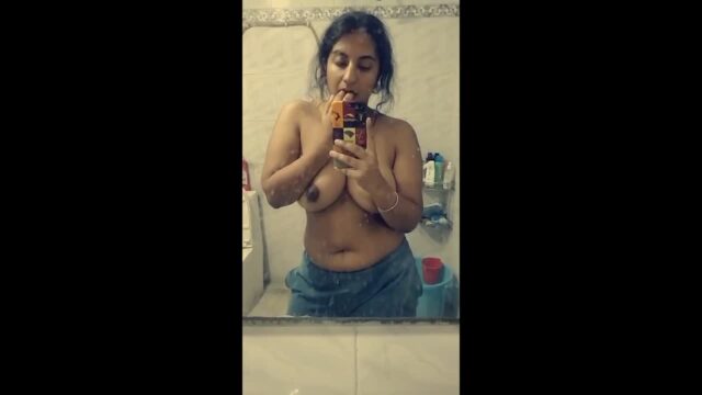 Desi chubby teen showing big tits 2 snaps