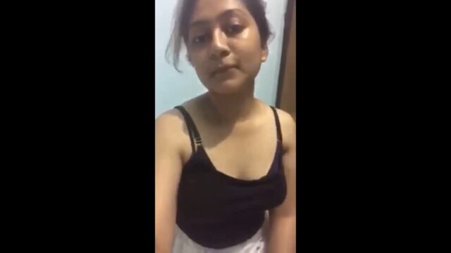 Desi indian girlfriend showing showing sex video