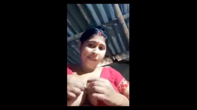 Cute Village Bhabi Showing Big Tanker and Pussy on Cam cute sex video