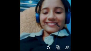 Cute Gf Showing Lover