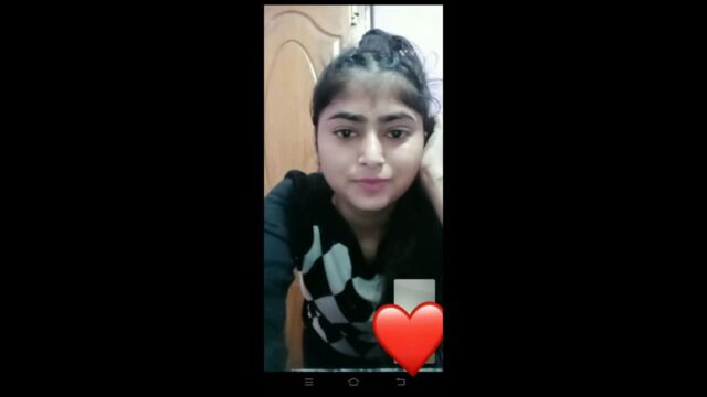 Beautiful Sexy Girl Showing showing sex video
