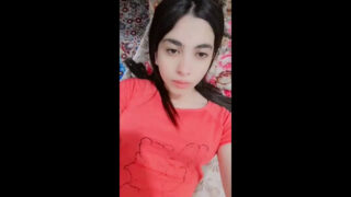 Pretty Paki GF Showing Pussy