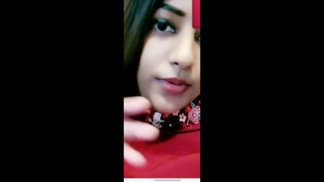 Indian Beautiful Mal Showing Boobs boobs sex video