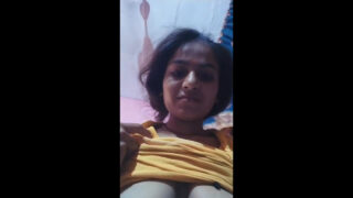 Desi hot girl hairy pussy show to her boyfriend