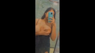 Huge tits desi bhabhi boobs pressing mirror selfie
