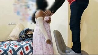 Tamil Aunty Fucked Electrician at Home