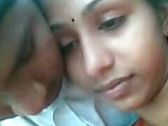 Mallu BF trying to Kiss his GF in Open Beach With clearAudio