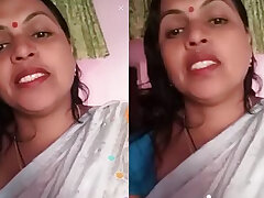BD Aunty IN Saree Live , Desi Boudi