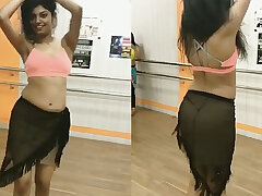 supersexy body babe dancing