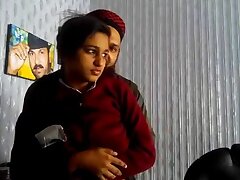 Pakistani college girl gets naughty with her lover