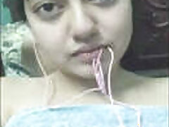 Beautiful Bengali Girl Showing On VideoCall