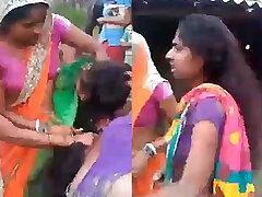 Desi bhabi fight outdoor show boob