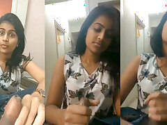 Mumbai Slut Prajakta Giving hot Blowjob