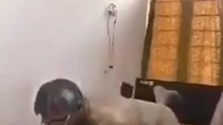 तिवारी अंकल ने हिजड़े की गांड मारी देसी पोर्न वीडियो में