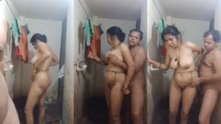 Desi sex video of a couple’s sex in a village bathroom