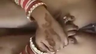 Desi bhabhi hot suhagrat style chudai video in hindi