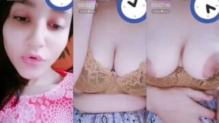 Bangladeshi influencer girl showing boobs & big nipples on live