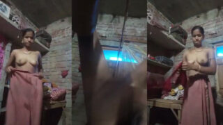 गुजराती भाभी की हेअरी चूत का नंगा सेक्सी एमएमएस
