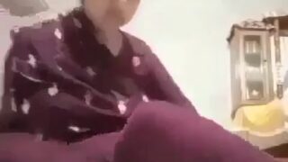Desi big boobs Bhabhi showing all bur and gaand in video call