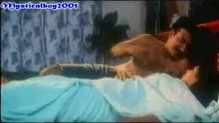 Erotic sex video of Mallu aunty seduced by her lover
