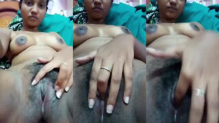 Kannada bhabhi showing wet juicy pussy in video call