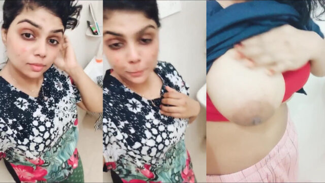 Hot bhabhi showing her tanker boobs in sexy selfie