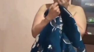 Big ass Punjabi aunty and young guy fucking in