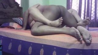 Busty Dhaka aunty