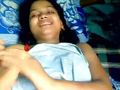 Desi Mumbai college girl Shilpa boob show leaked