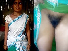 Desi Boudi Showing her pussy to lover