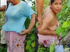 Desi aunty fucking in jungle