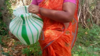 Indian village house wife wet pussy romance in forest outdoor