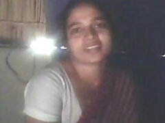Innocent desi housewife showing boobs pussy to naighbor